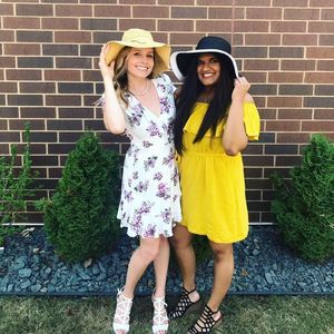 Meet your Posher, Caroline